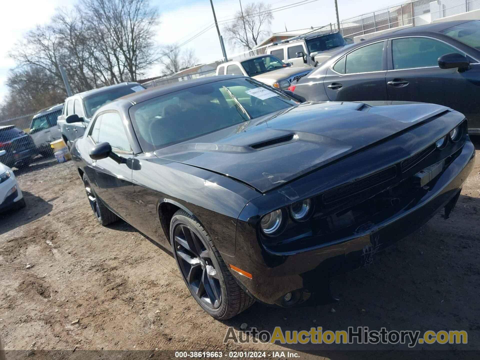 DODGE CHALLENGER SXT, 2C3CDZAG3LH215300