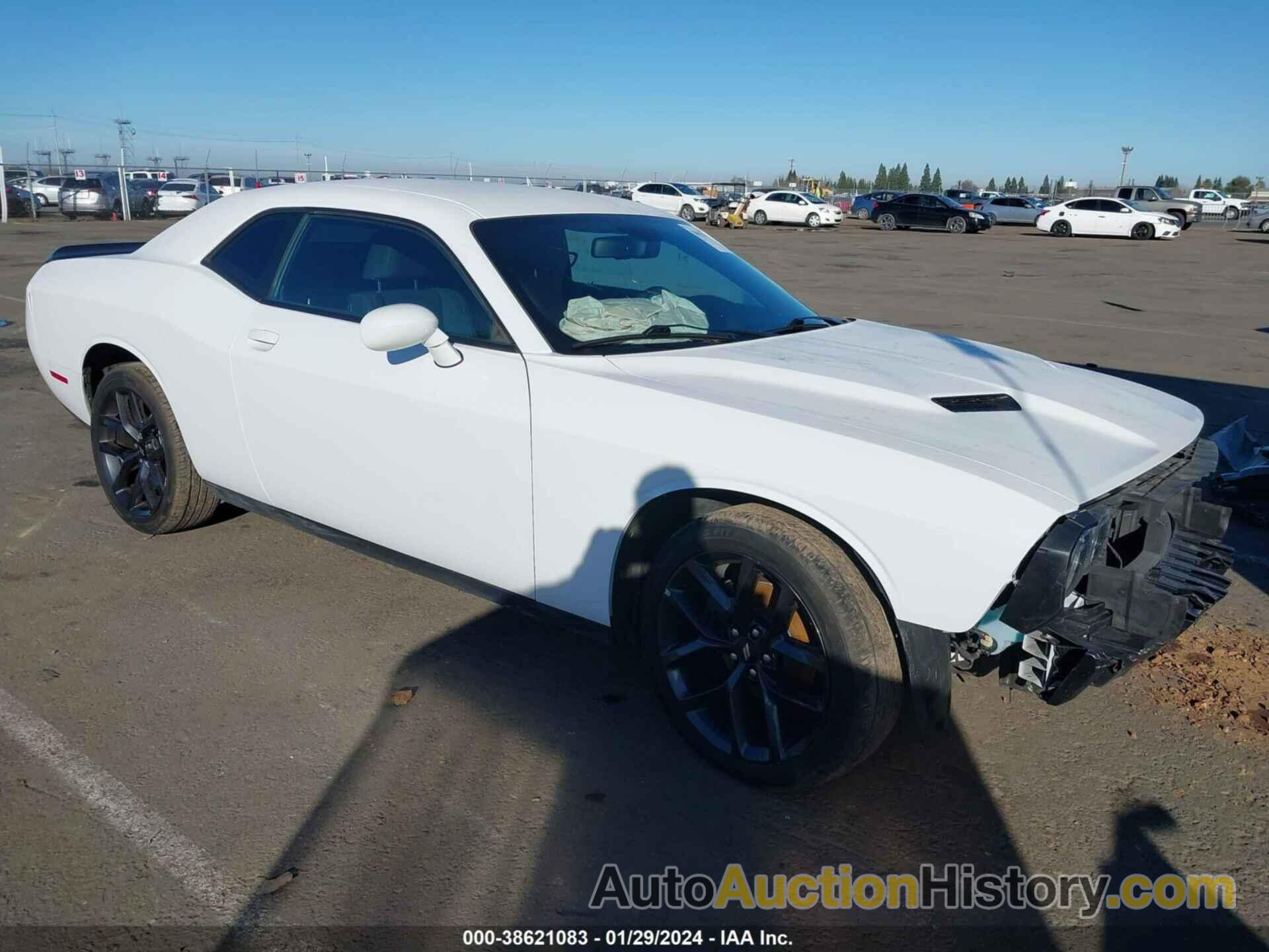 DODGE CHALLENGER SXT, 2C3CDZAG7KH507515