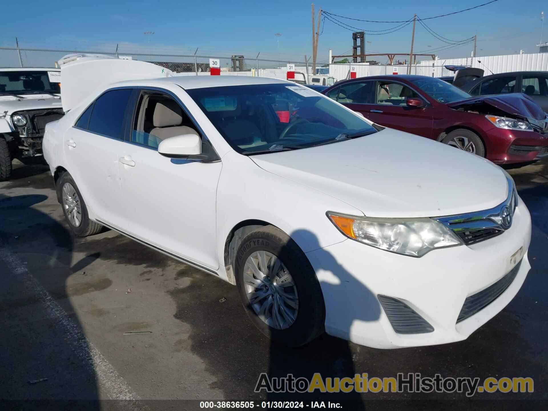 TOYOTA CAMRY LE, 4T1BF1FK1EU446269