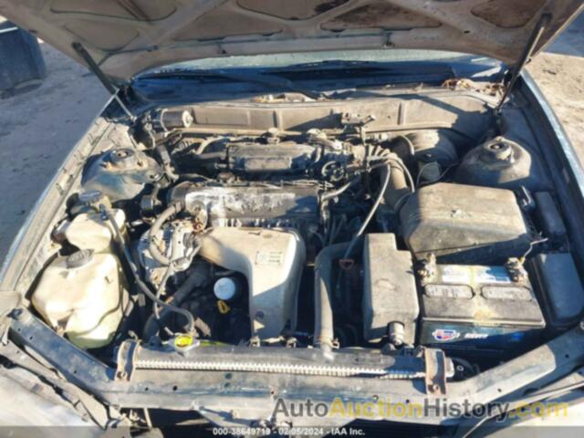 TOYOTA CAMRY LE, 4T1SK12E6PU208075