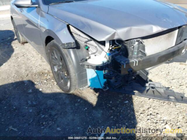 HYUNDAI ELANTRA SEL, KMHLM4AG9MU067355