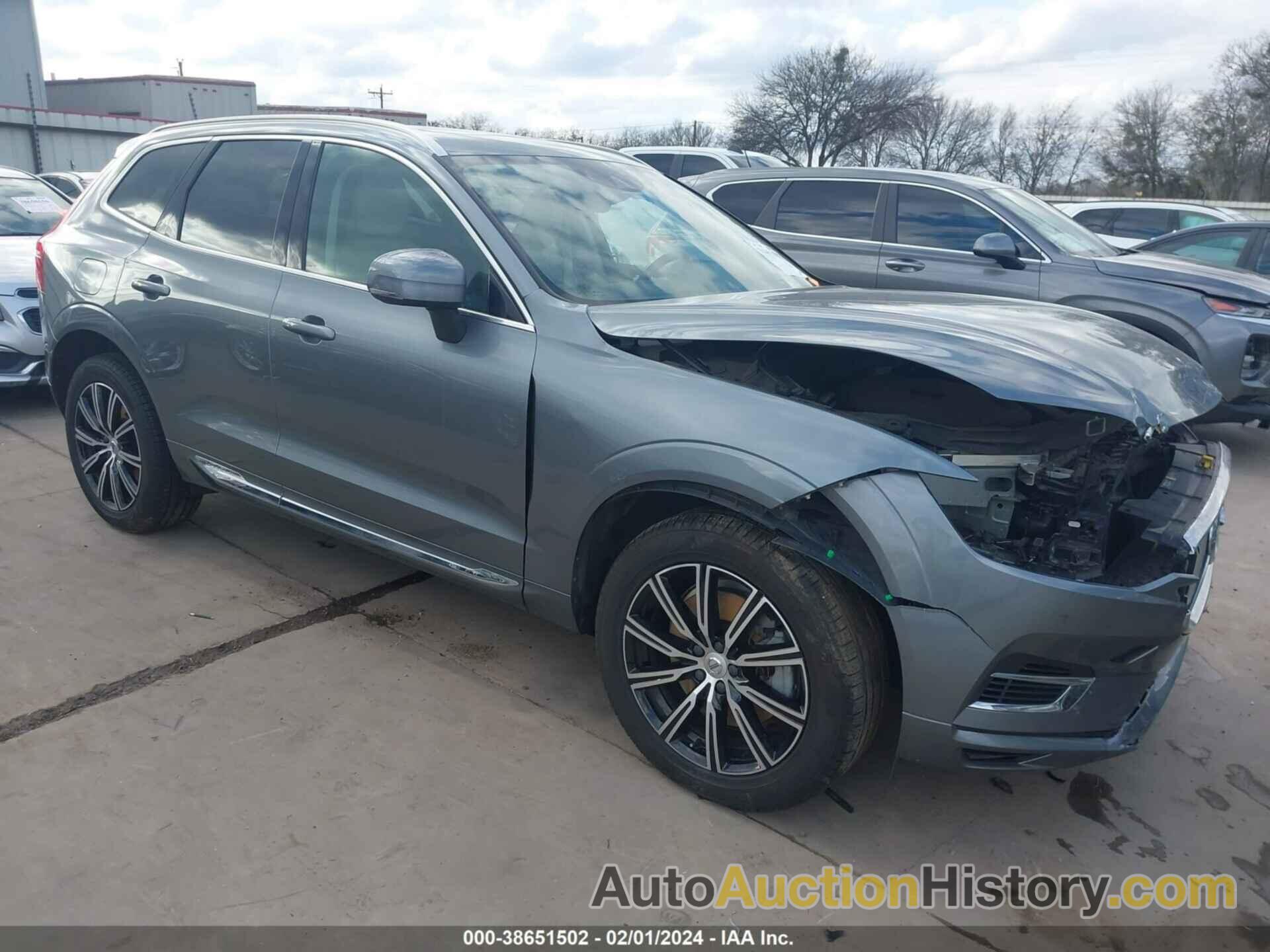 VOLVO XC60 HYBRID T8 INSCRIPTION, YV4BR0DL0L1475131