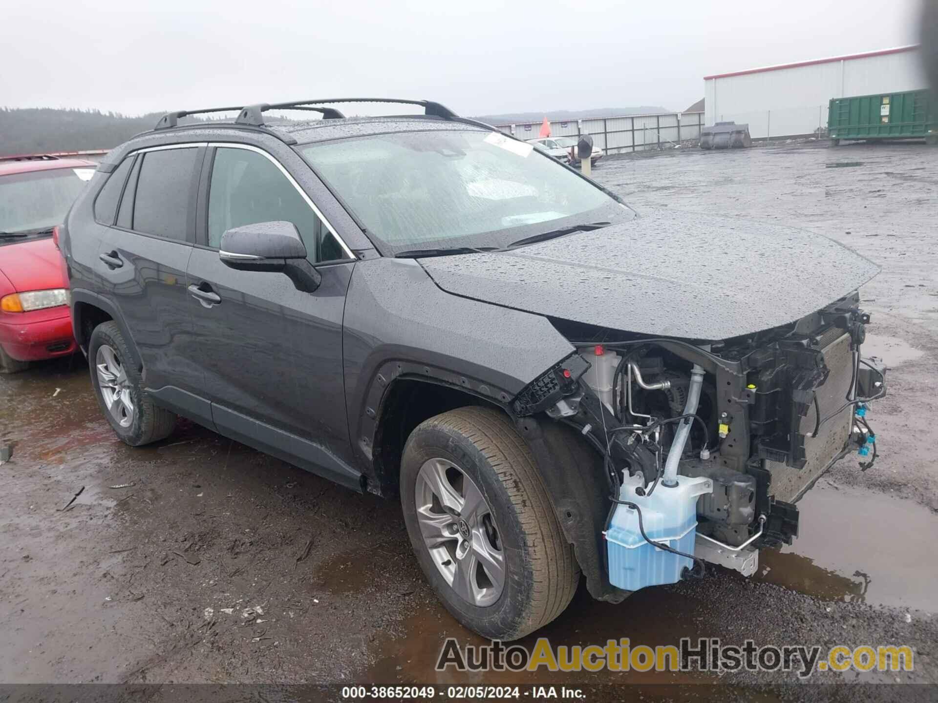 TOYOTA RAV4 XLE, 2T3P1RFV6NC311584