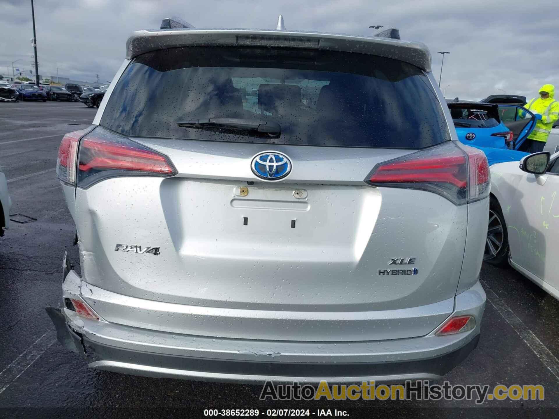 TOYOTA RAV4 HV XLE, JTMRJREV7GD037157