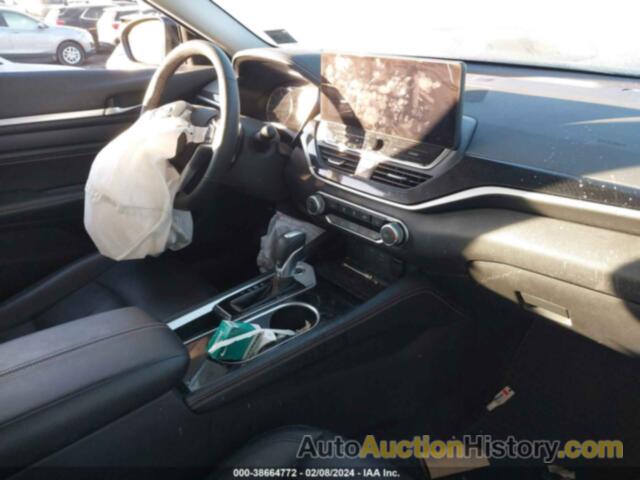 HYUNDAI TUCSON SE, 1N4BL4CV6PN425305