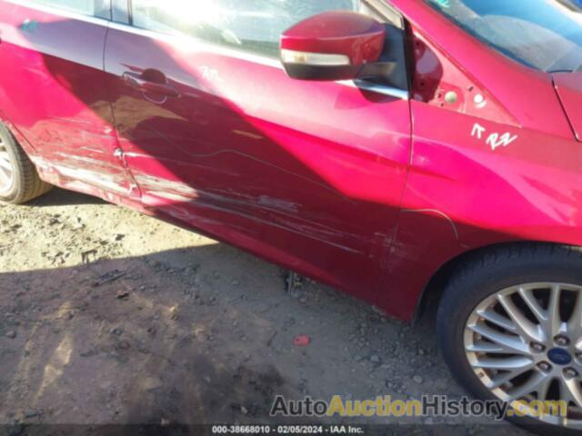 FORD FOCUS TITANIUM, 1FADP3J28EL368985