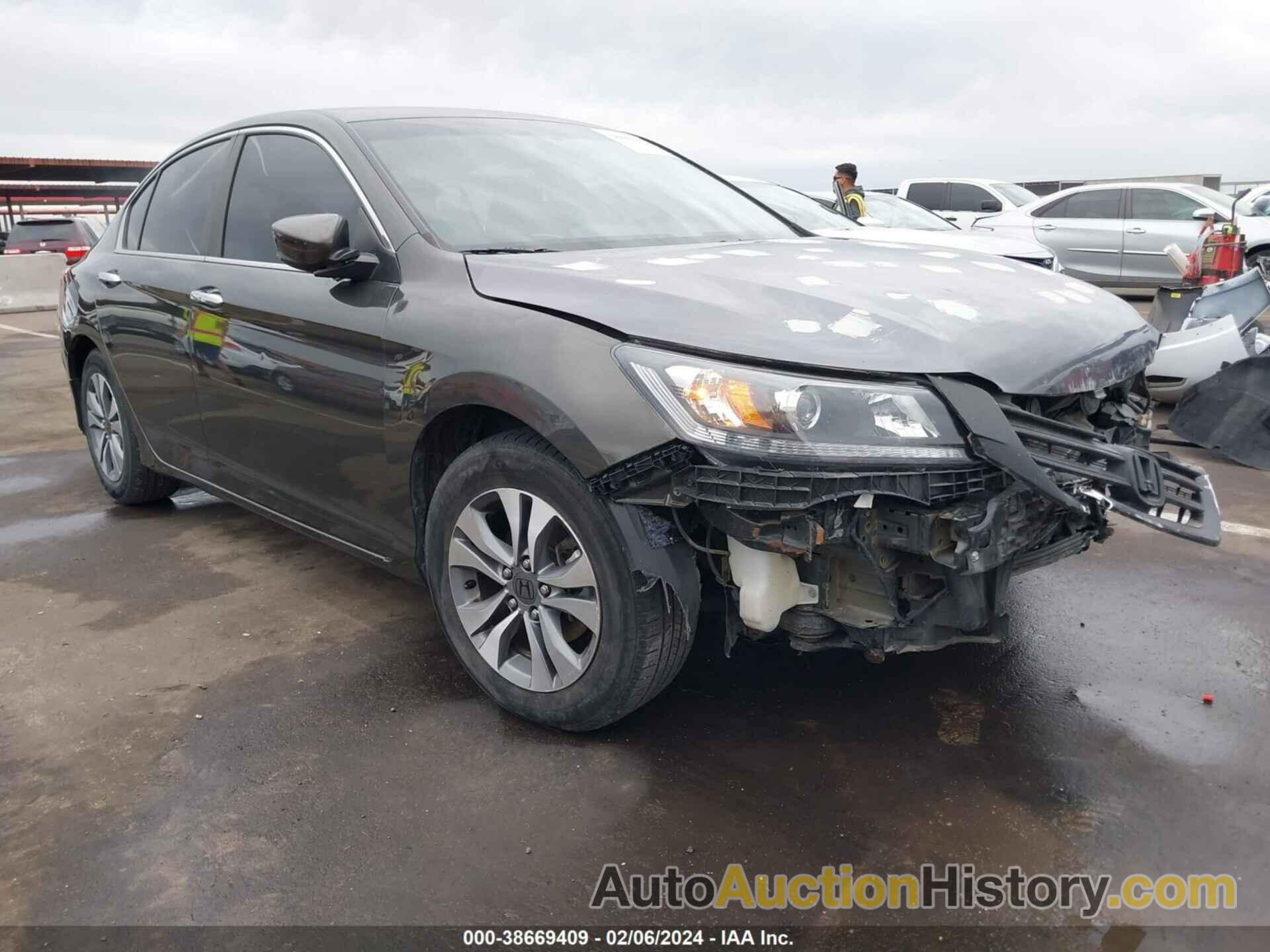 HONDA ACCORD LX, 1HGCR2F31DA205361