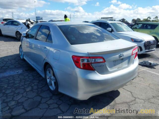 TOYOTA CAMRY SE, 4T1BF1FK2DU669547