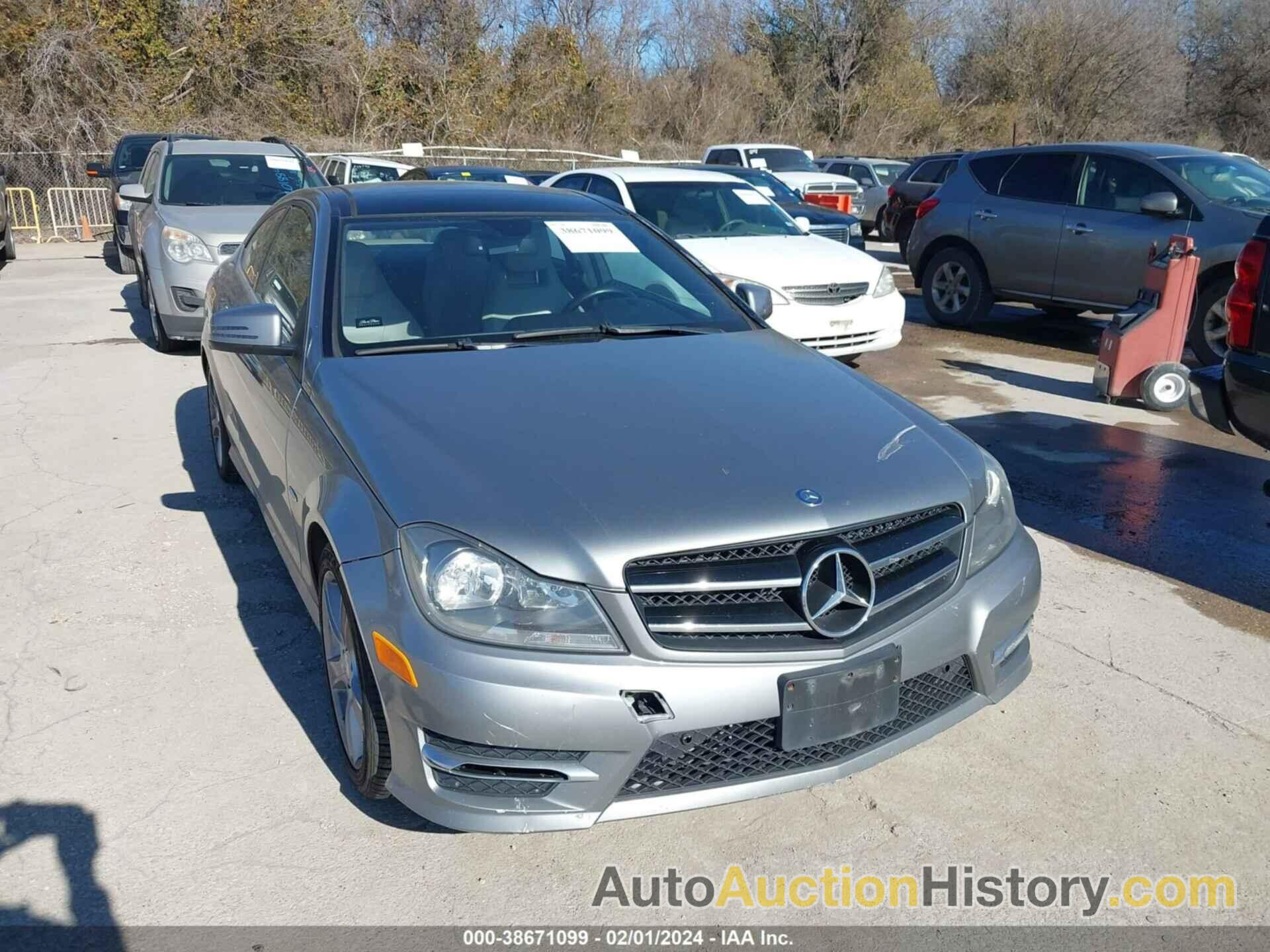 MERCEDES-BENZ C 250, WDDGJ4HBXCF768388