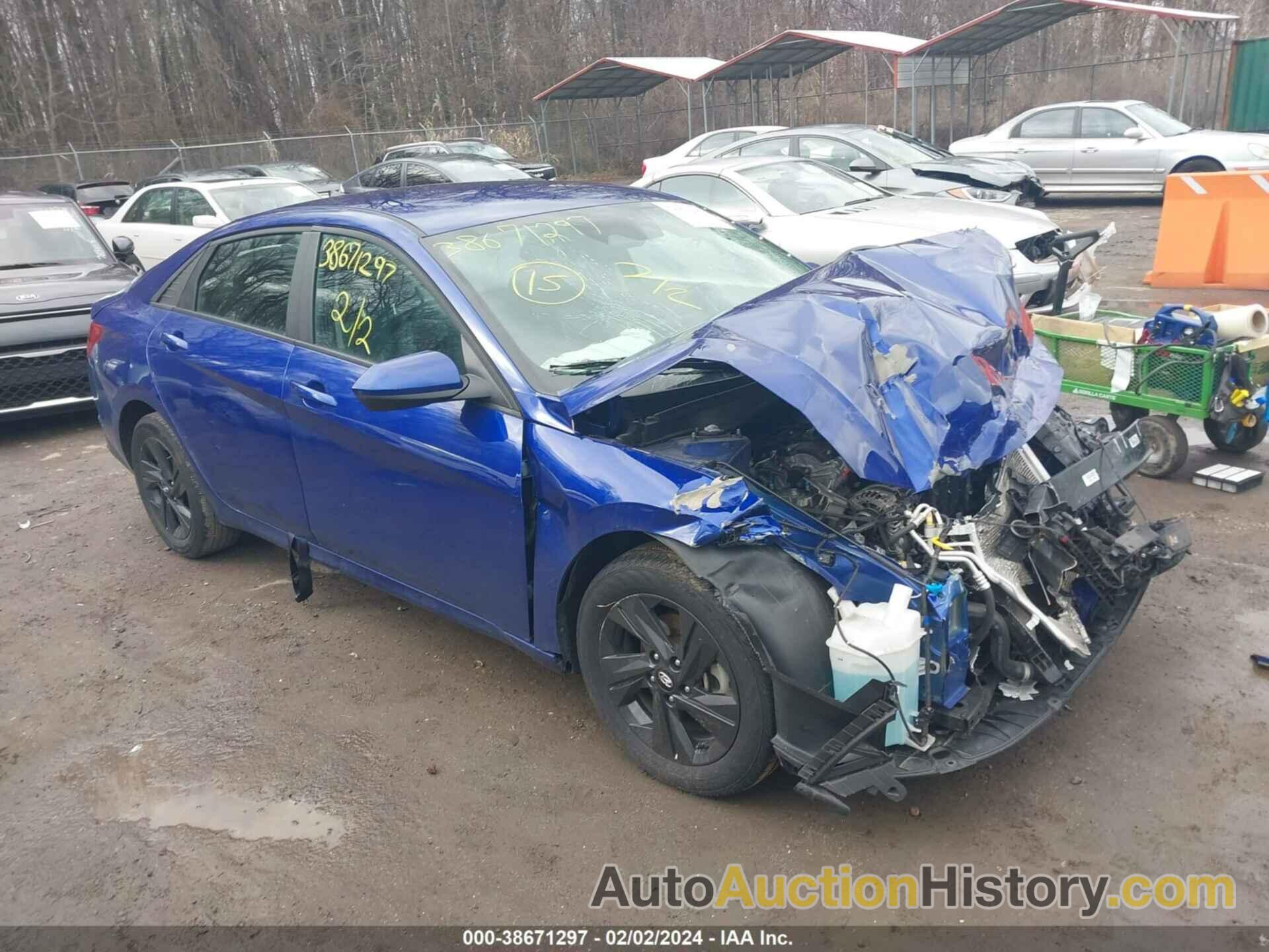 HYUNDAI ELANTRA SEL, KMHLS4AG3NU306891