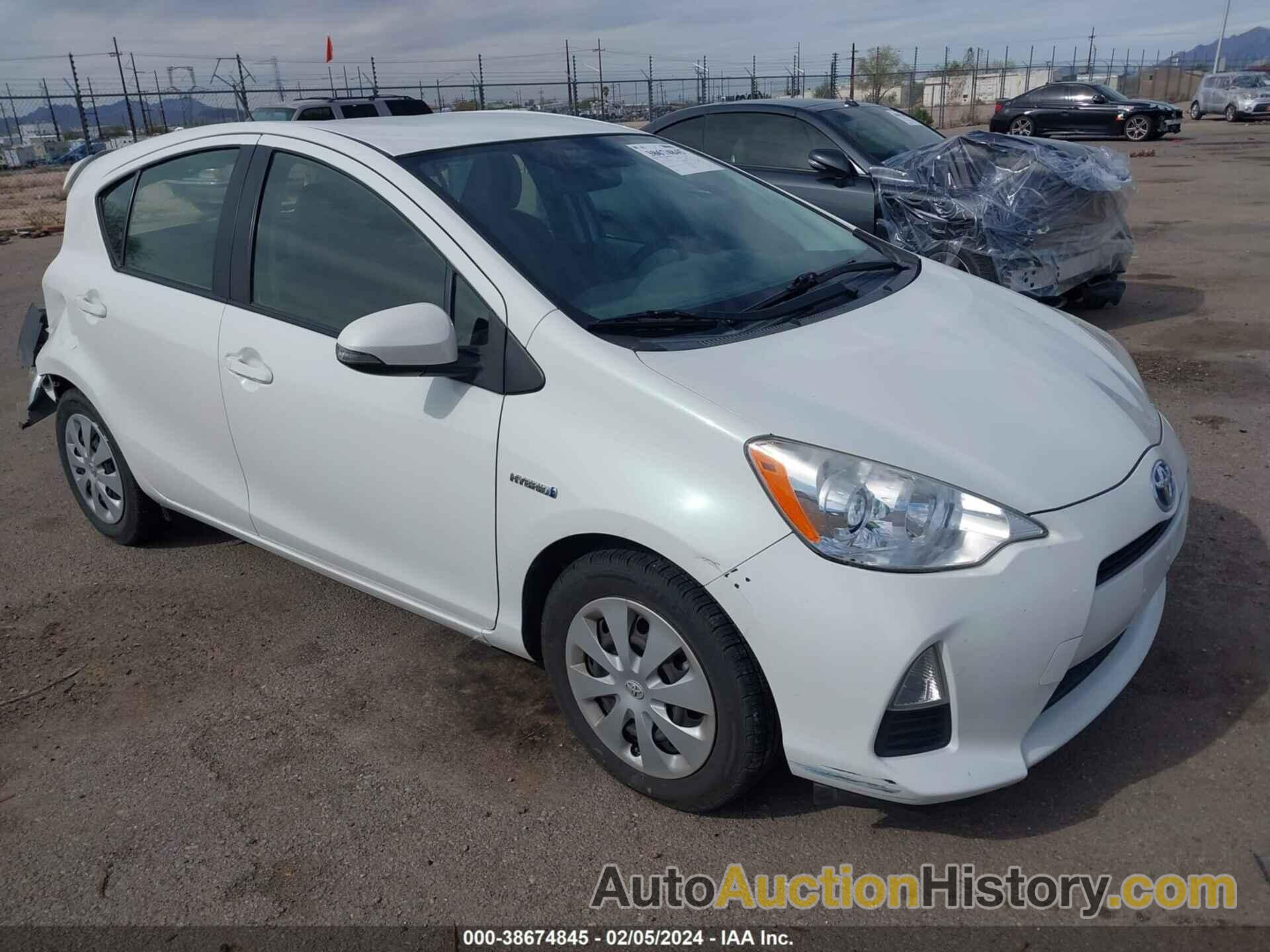 TOYOTA PRIUS C TWO, JTDKDTB38D1542209