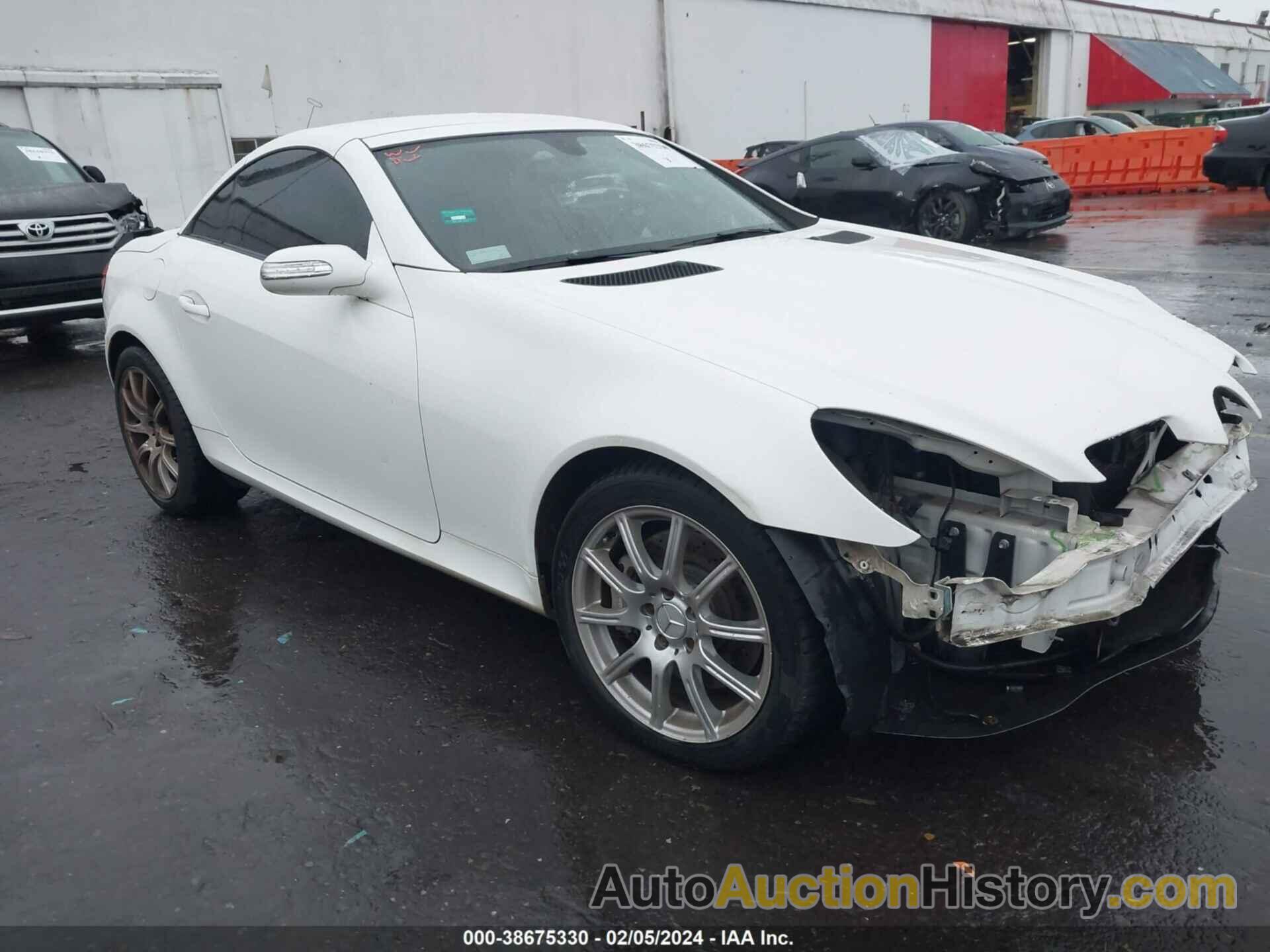 MERCEDES-BENZ SLK 350, WDBWK56F26F101543