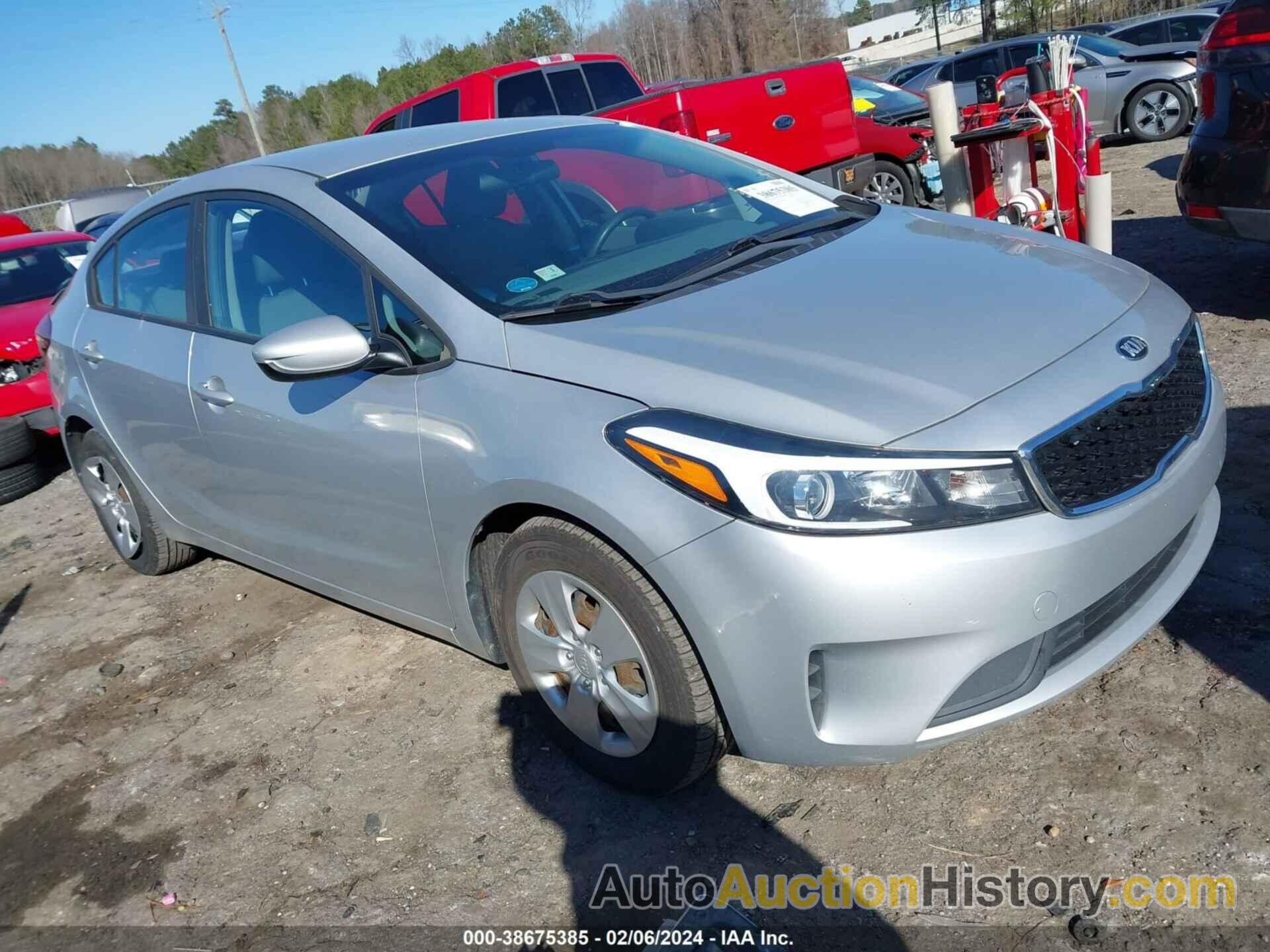 KIA FORTE LX, 3KPFK4A70HE090227