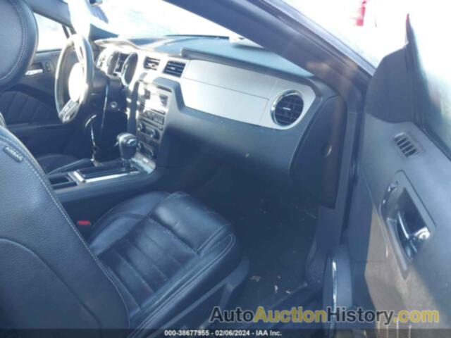 FORD MUSTANG V6 PREMIUM, 1ZVBP8AM2C5268475