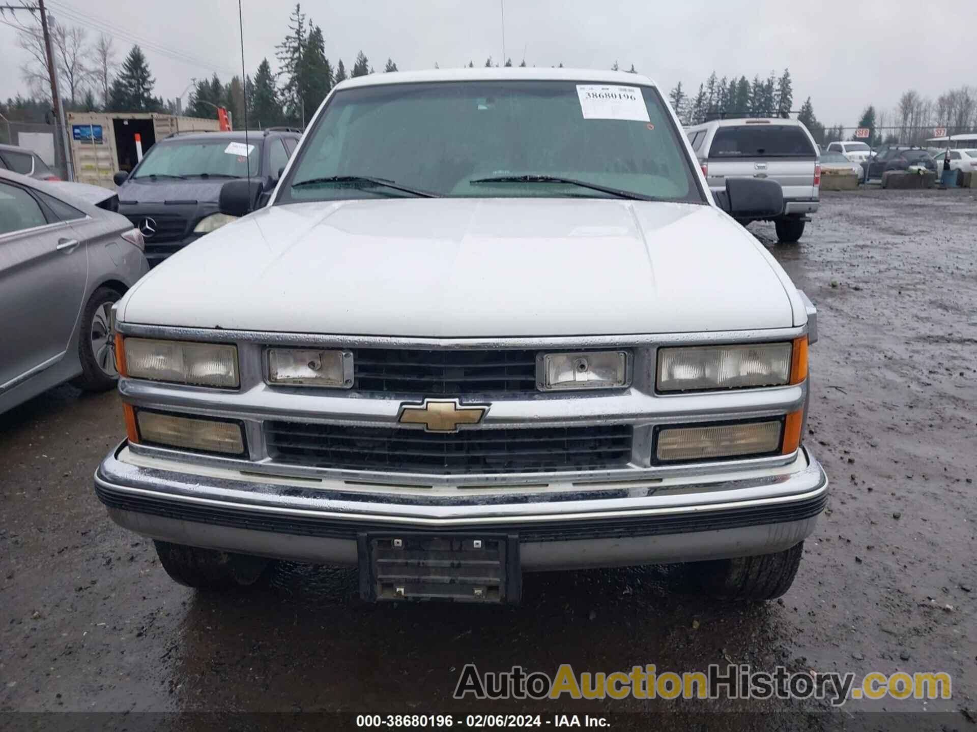 CHEVROLET SUBURBAN K2500, 3GNGK26J9TG169154