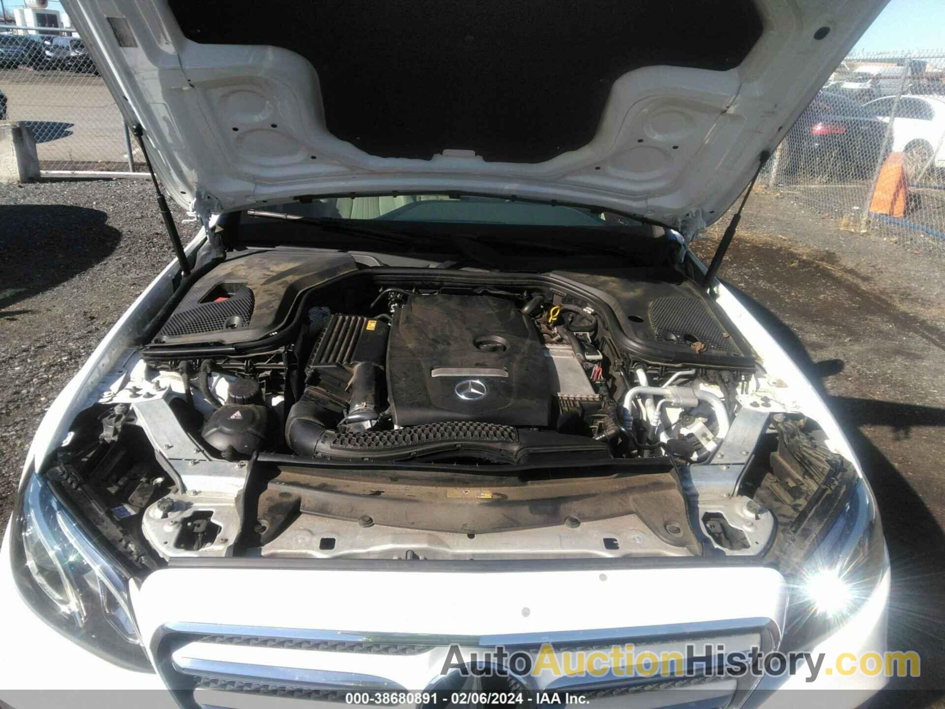 MERCEDES-BENZ E 300, WDDZF4JBXHA028865