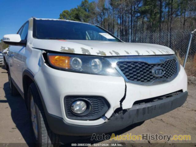 KIA SORENTO LX, 5XYKT4A65DG422503