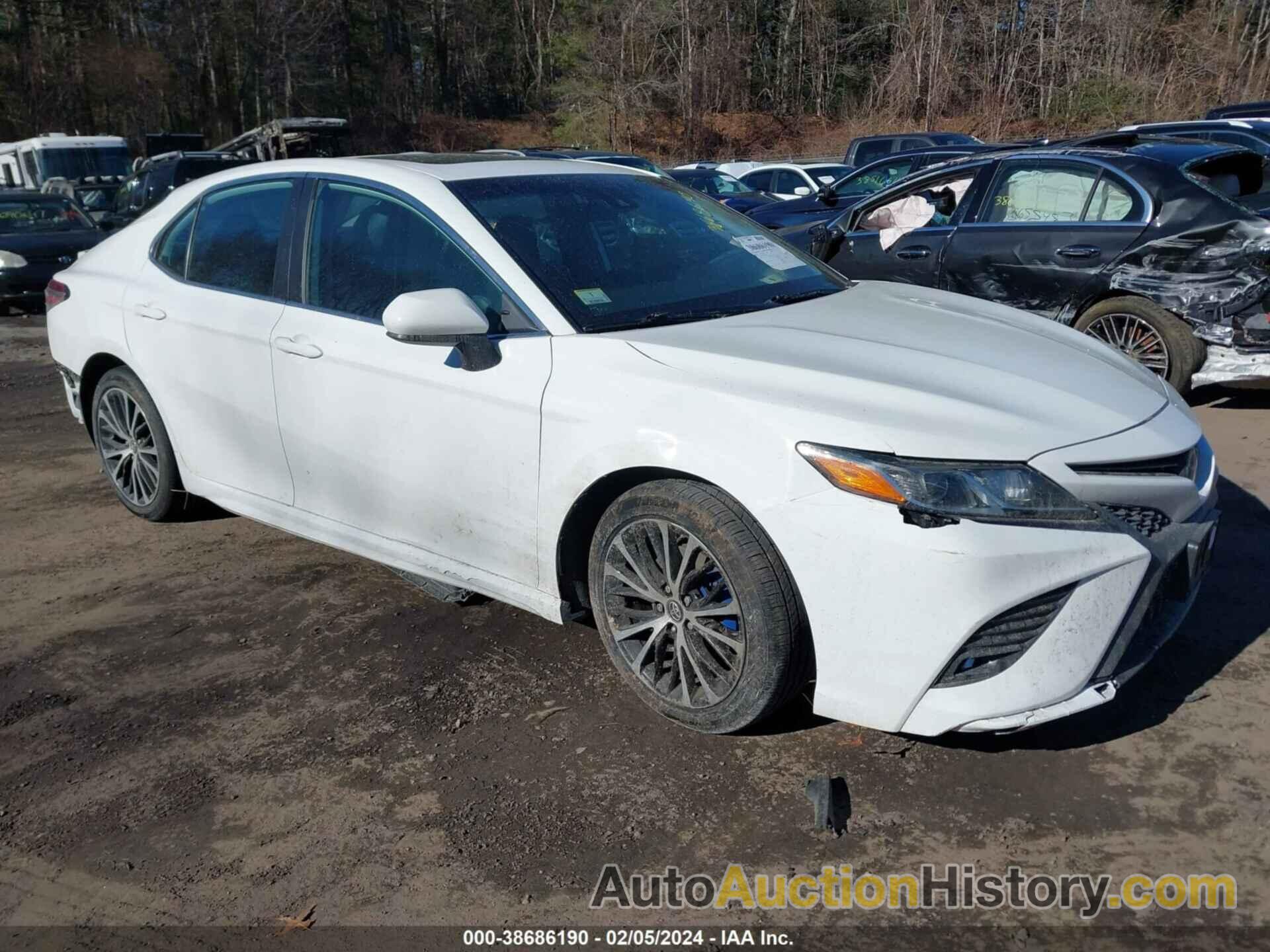 TOYOTA CAMRY SE, 4T1B11HK0KU186809