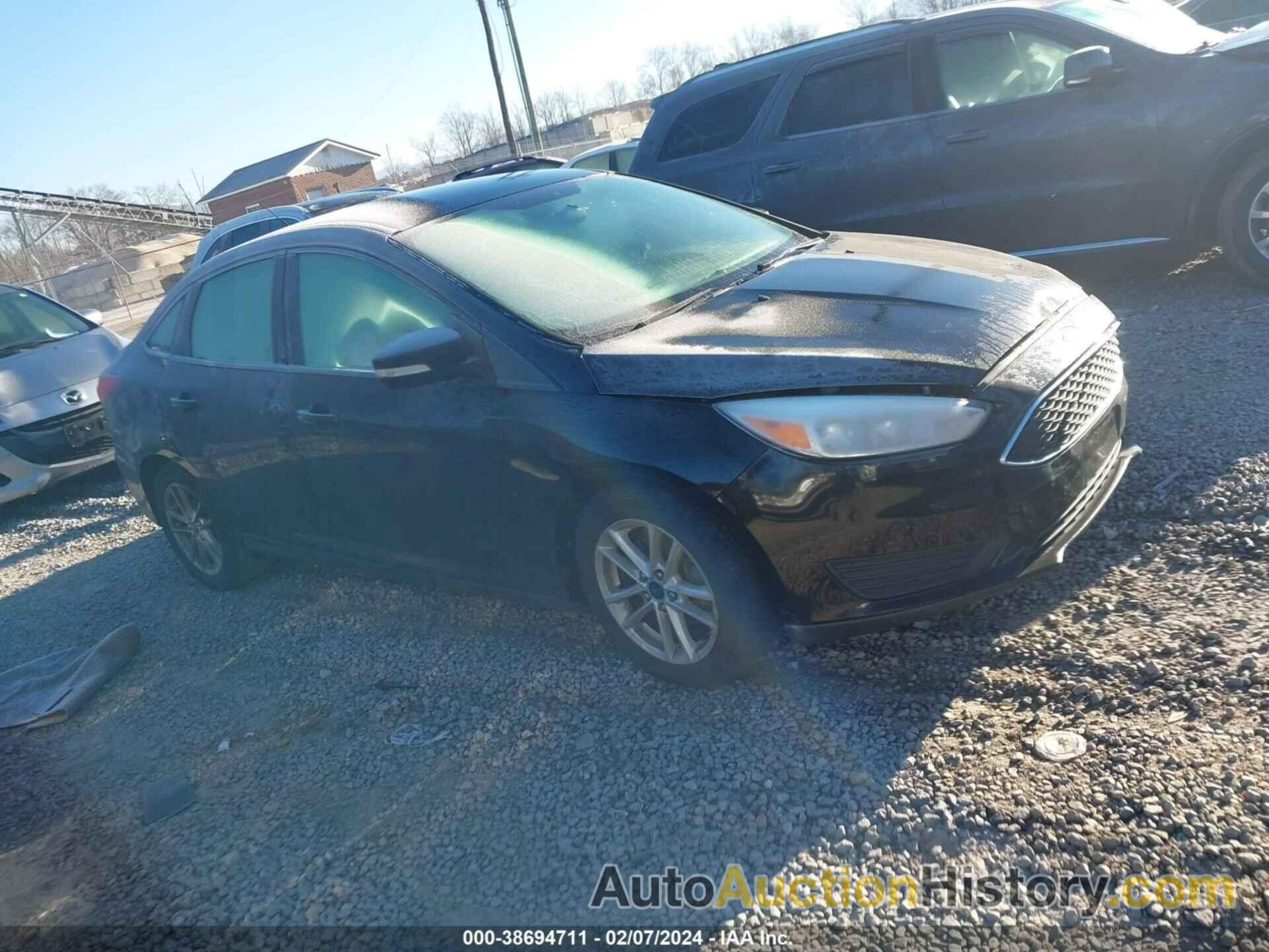 FORD FOCUS SE, 1FADP3F25HL323774