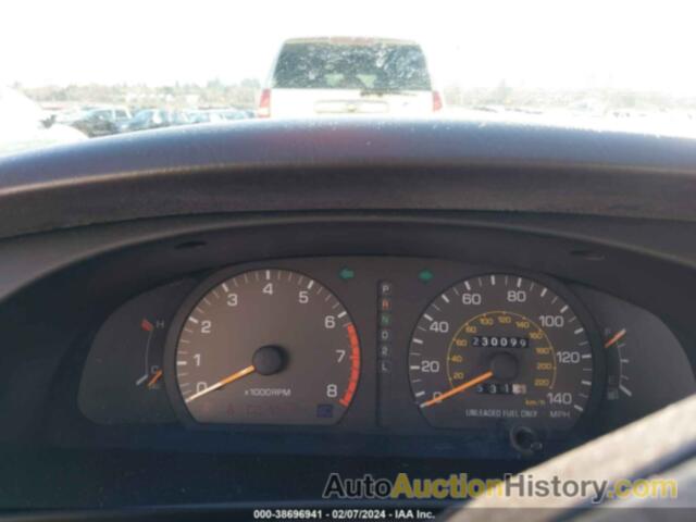 TOYOTA CAMRY LE, JT2SK12E1P0130969