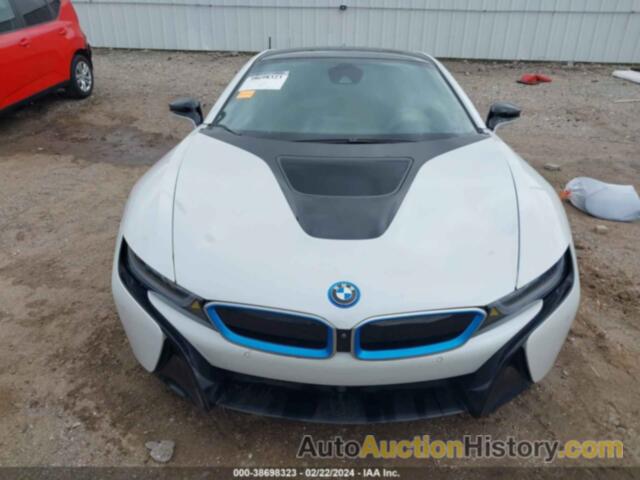 BMW I8, WBY2Z2C52GV675331