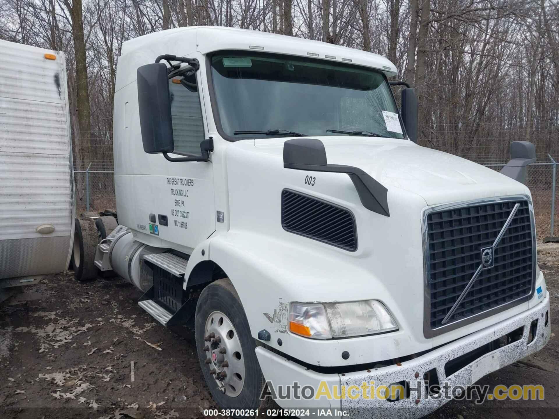 VOLVO VNM, 4V4MC9EG4HN990415