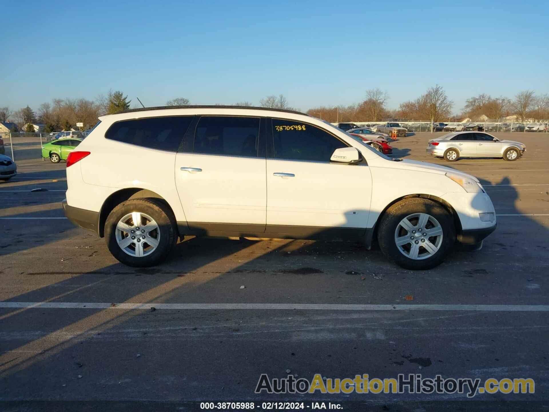 CHEVROLET TRAVERSE LT, 1GNLVFED6AS155503