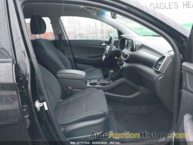 HYUNDAI TUCSON SE, KM8J2CA44KU068004