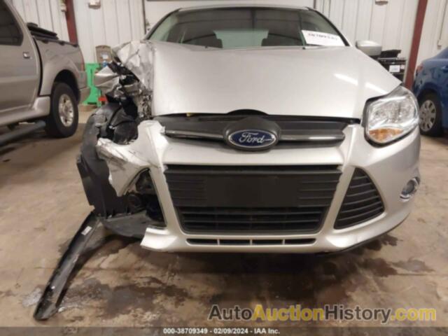 FORD FOCUS SE, 1FAHP3F26CL445568