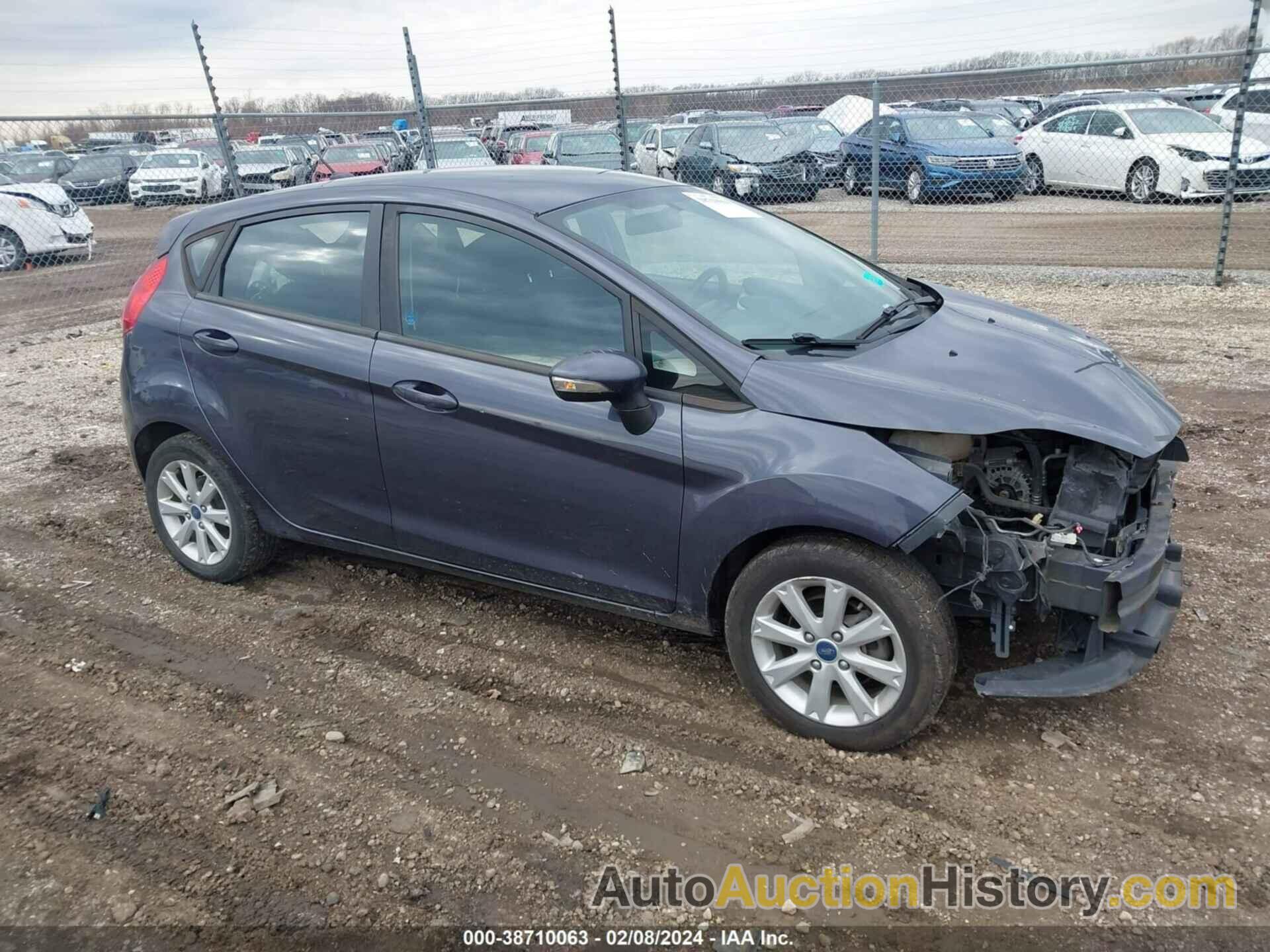 FORD FIESTA SE, 3FADP4EJ5DM103820