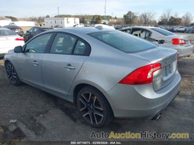 VOLVO S60 DYNAMIC, YV140MTL3J2450286