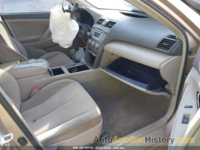 TOYOTA CAMRY LE, 4T1BF3EK0BU726595