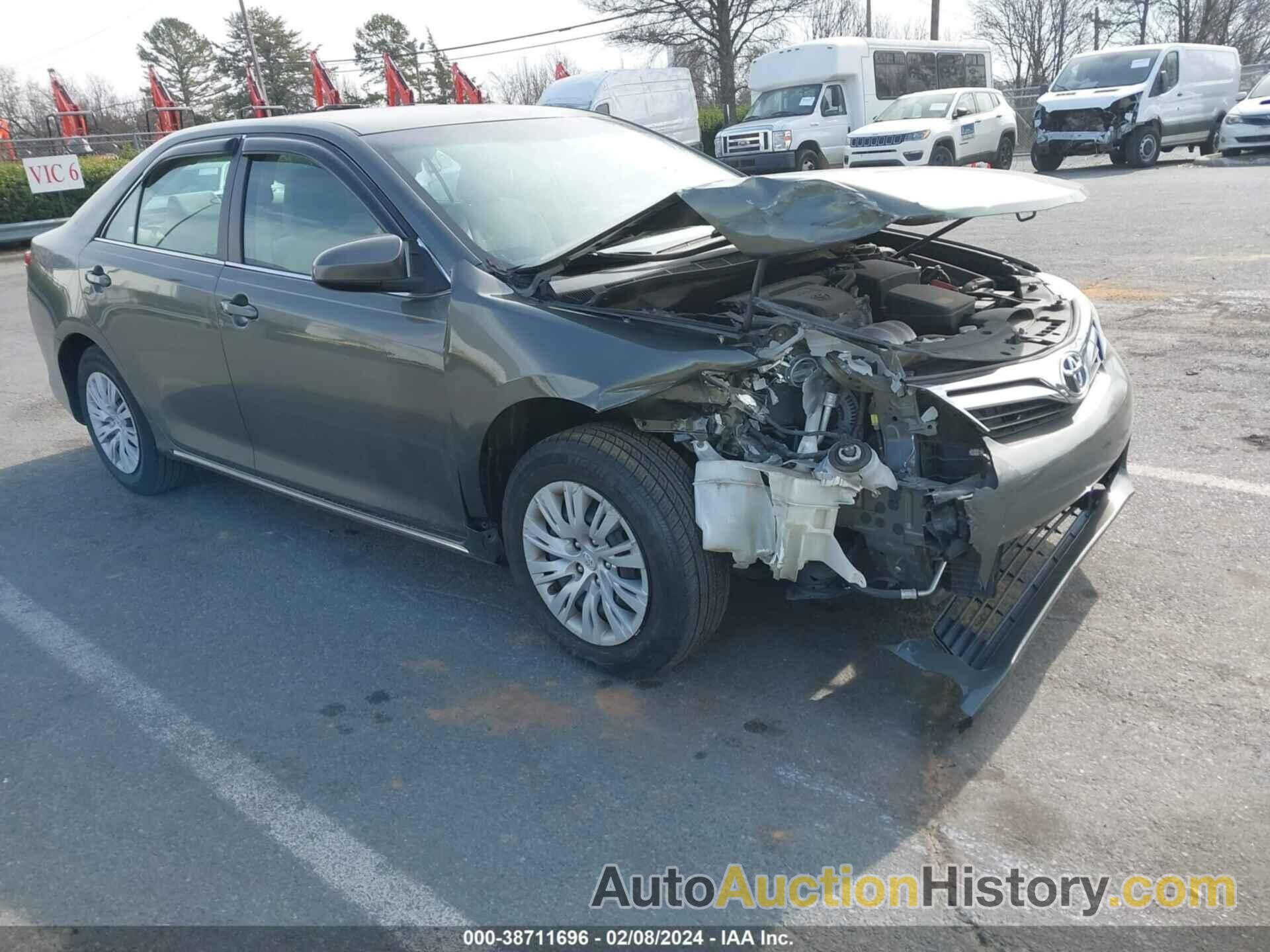 TOYOTA CAMRY LE, 4T4BF1FK1DR286205