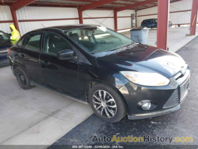 FORD FOCUS SE, 1FAHP3F26CL319436