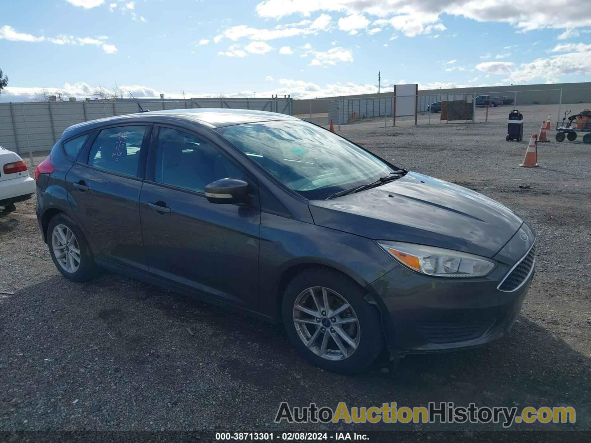 FORD FOCUS SE, 1FADP3K29HL232061