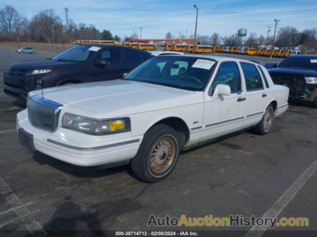 LINCOLN TOWN CAR SGN/DMND ANV/CYPRESS/JN, 1LNLM82W9TY713207