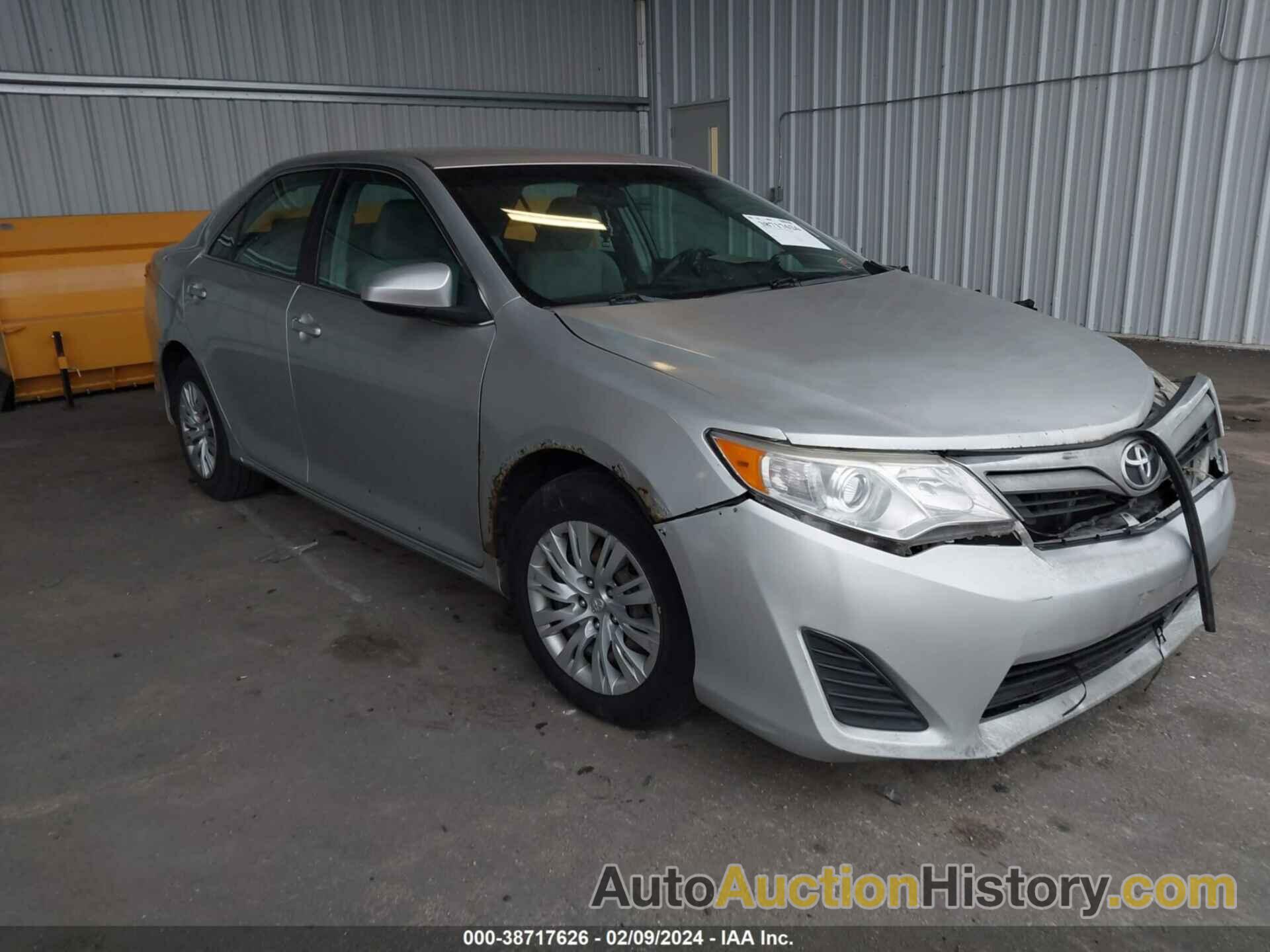 TOYOTA CAMRY LE, 4T1BF1FK0CU051464