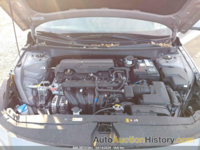 HYUNDAI ELANTRA LIMITED, KMHLP4AG6PU427936