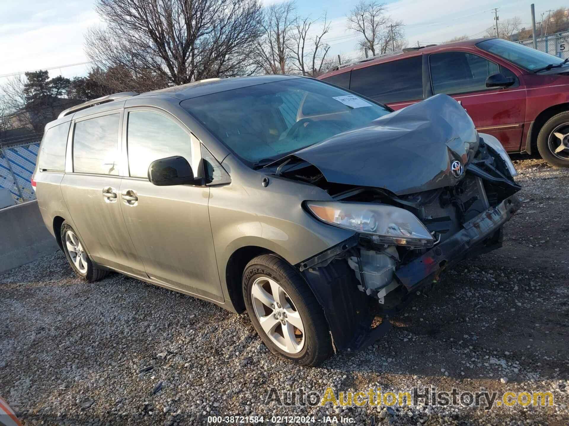 TOYOTA SIENNA LE V6, 5TDKK3DC1BS056070