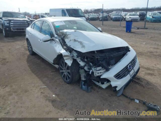 VOLVO S60 INSCRIPTION T5 PLATINUM, LYV612TM6GB104216