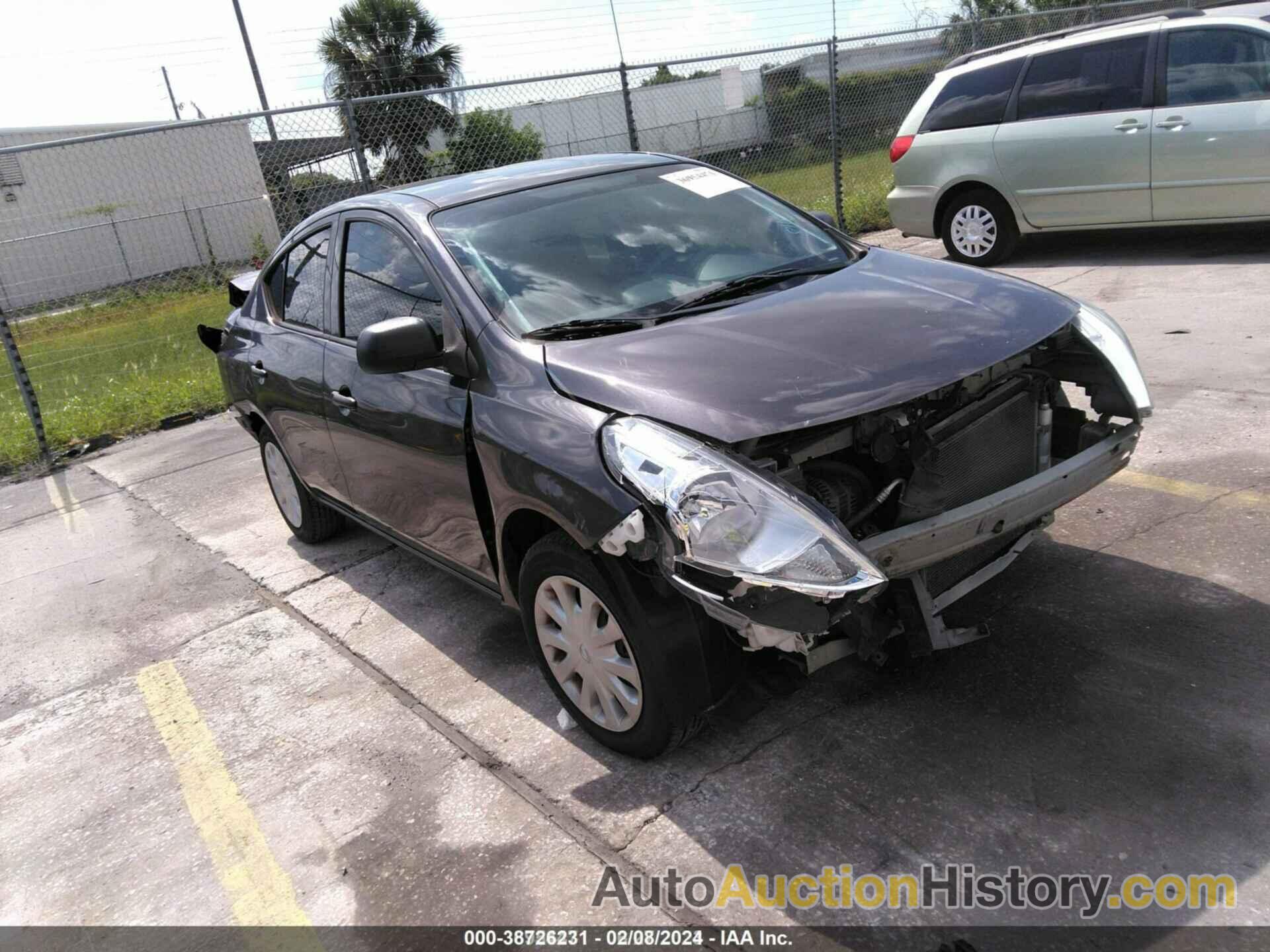 NISSAN VERSA 1.6 S, 3N1CN7AP9FL811880