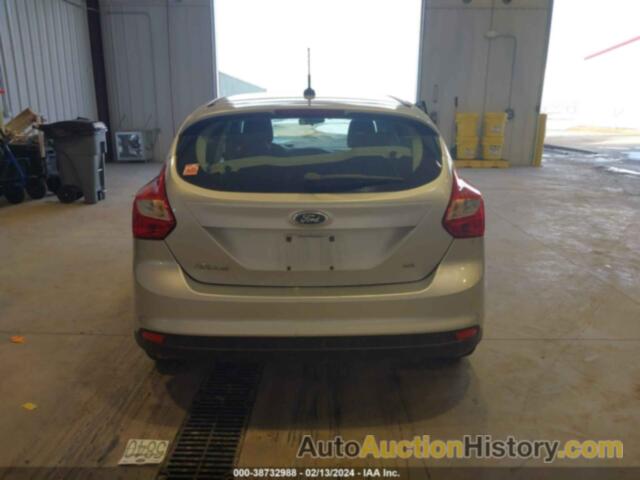 FORD FOCUS SE, 1FAHP3K22CL211188