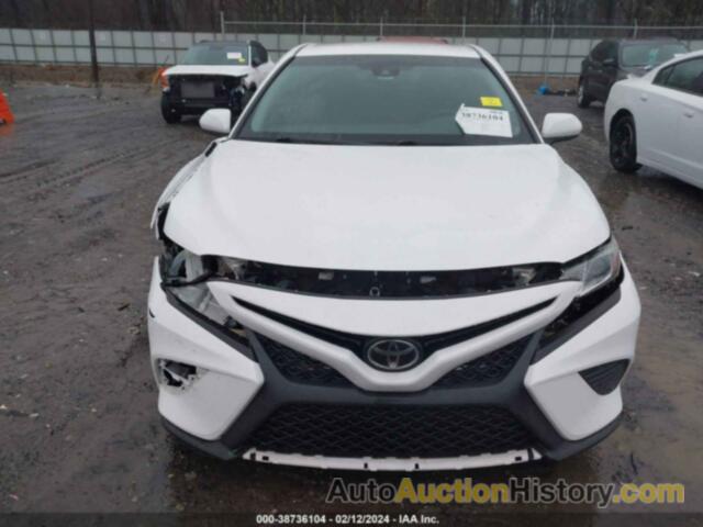 TOYOTA CAMRY SE, 4T1B11HK7JU119008