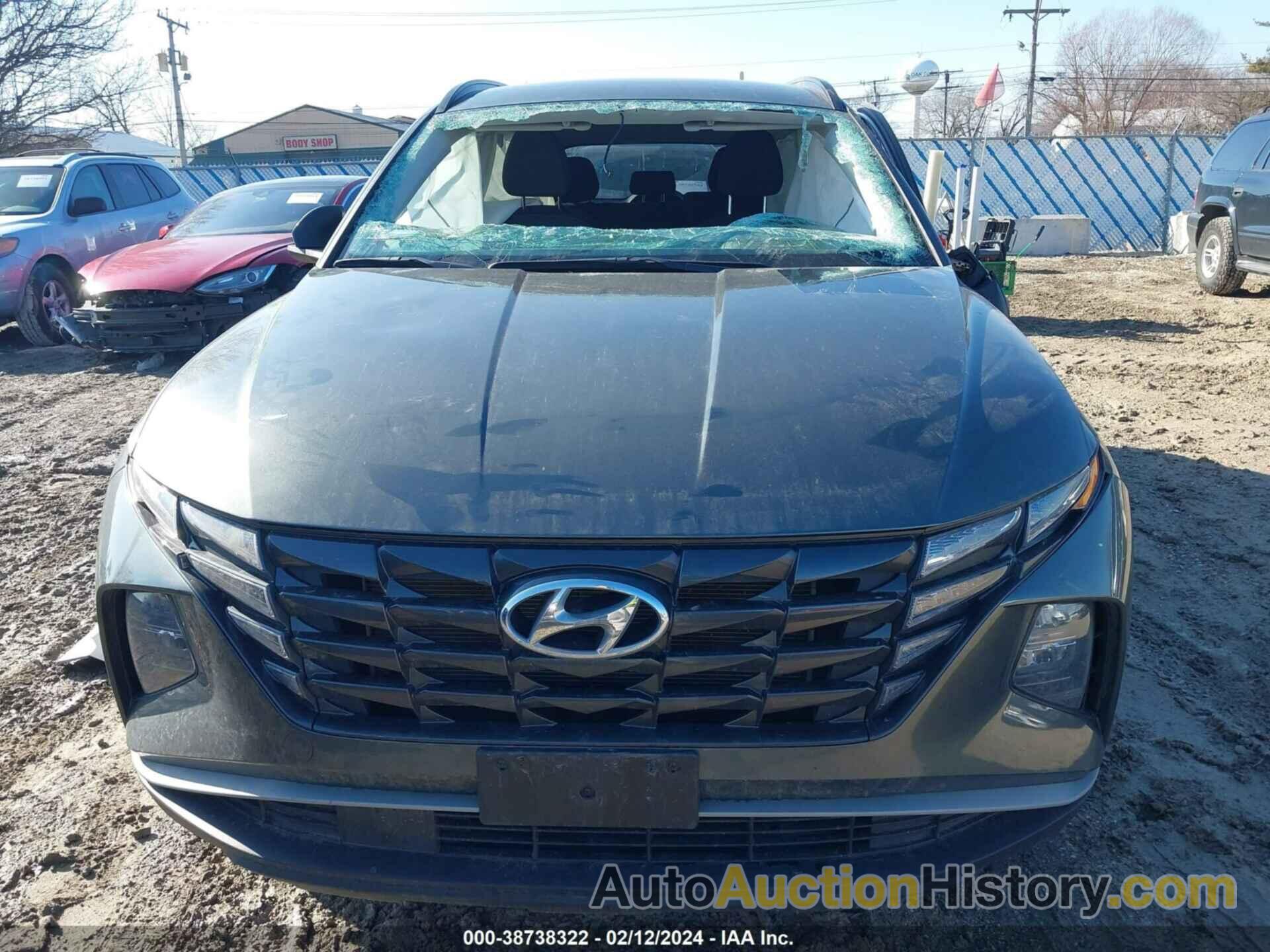 HYUNDAI TUCSON SEL, KM8JBCAE2NU023172