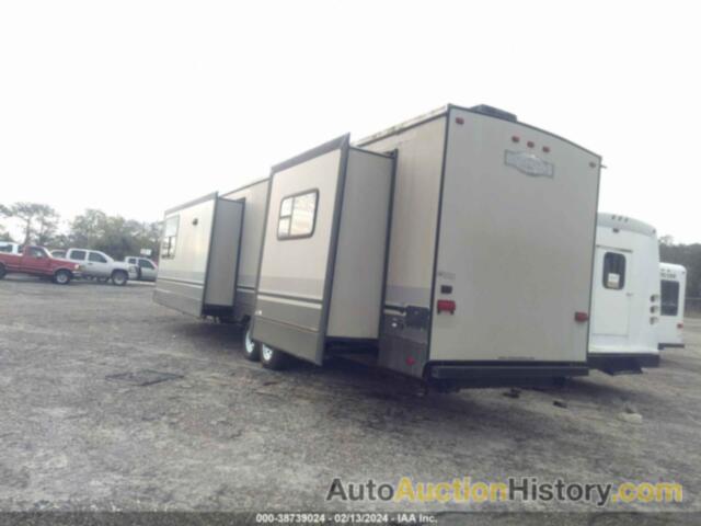 KEYSTONE HAMPTON CROSSROADS RV, 4V0TC3828FE015861