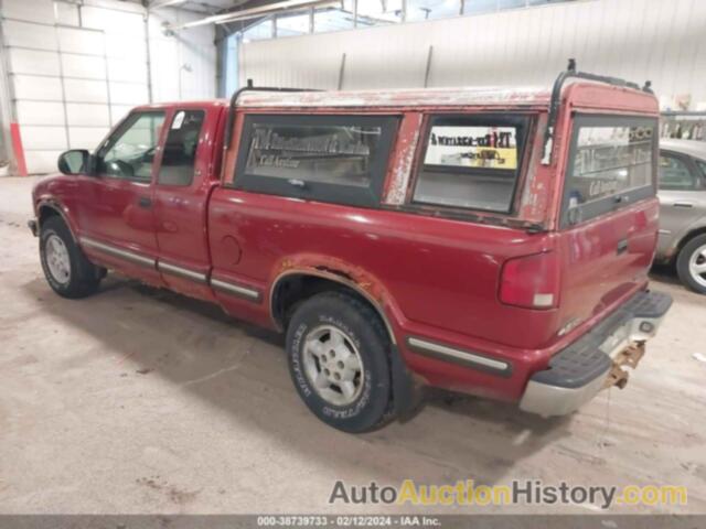 CHEVROLET S-10 LS, 1GCDT19W7X8184256