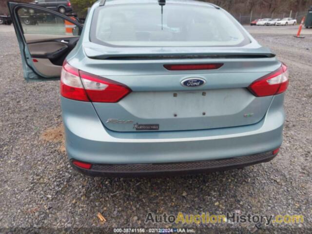 FORD FOCUS SE, 1FAHP3F2XCL220327