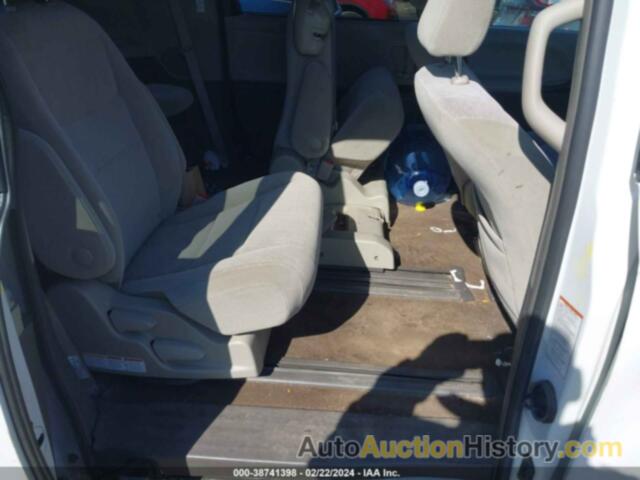 TOYOTA SIENNA LE 8 PASSENGER, 5TDKZ3DC0JS947123