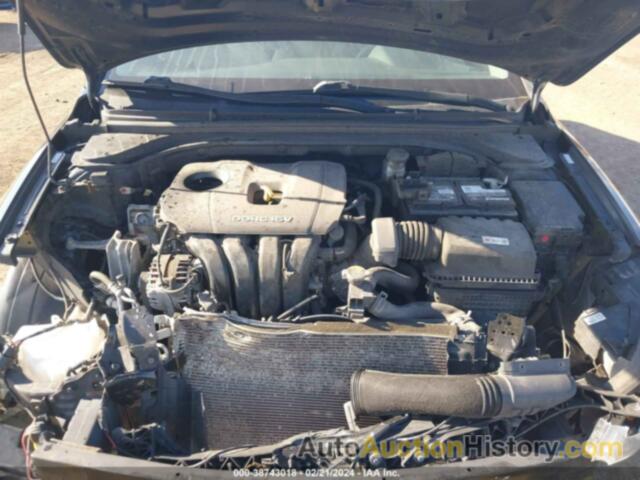 HYUNDAI ELANTRA SE, KMHD74LFXJU668415