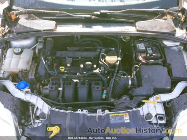 FORD FOCUS SE, 1FADP3K20DL338571